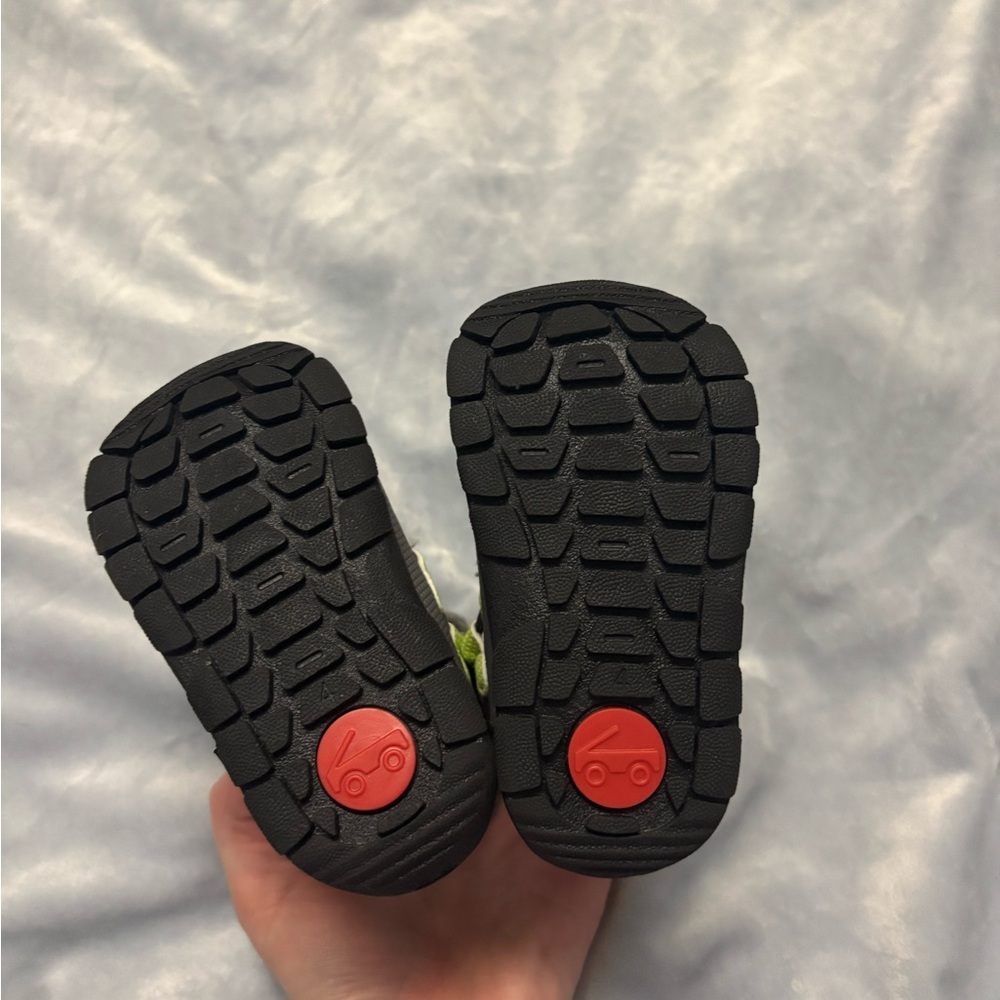 Snow boots - Picture 3 of 3